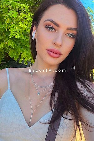 Sandra - Milano Escorts
