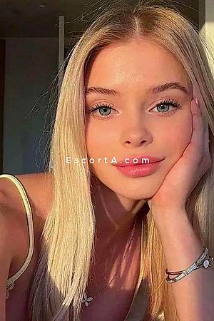 Lola - Palermo Escorts