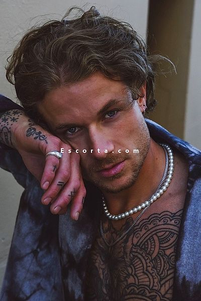 Gwoodlightt - Milano Boy Escorts #3