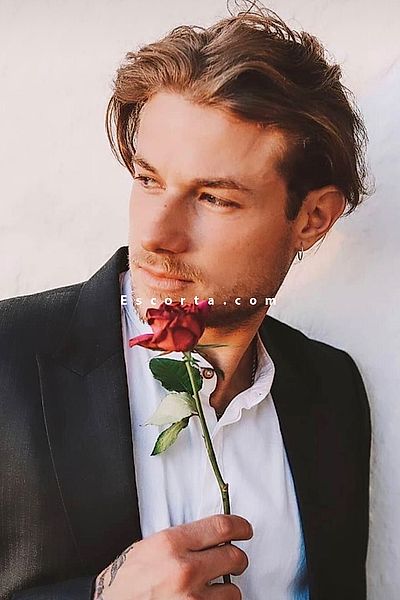 Gwoodlightt - Milano Boy Escorts #7