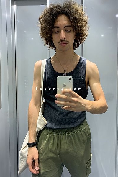 Jule - Uomo cerca donna Roma #3
