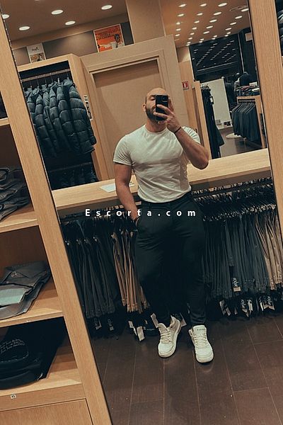 Manuel - Uomo cerca donna Bologna #3