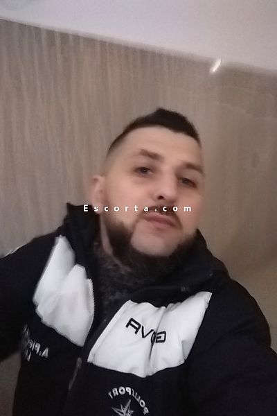Tomas - Uomo cerca donna Livorno #3