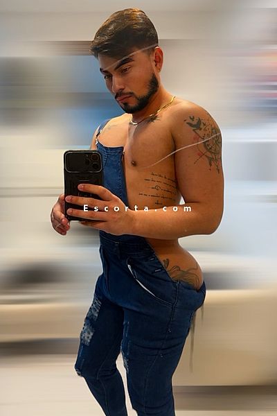 jhondevidlatino - Rome Boy Escorts #3
