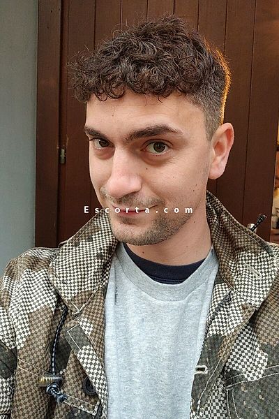 Elroor - Uomo cerca donna Milano #3