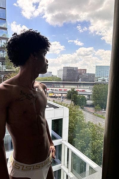 Kaio 21 CM - Naples Boy Escorts #3