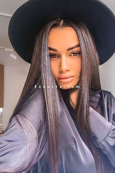Julia VIP - Cagliari Escorts #1