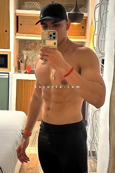 Kevin Sandoval - Milano Boy Escorts #3