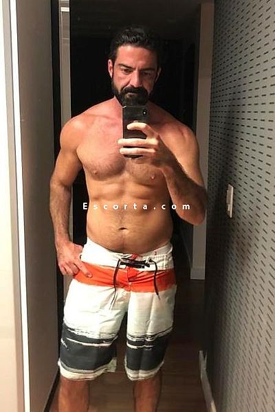 Luis henrique - Uomo cerca donna Verona #1