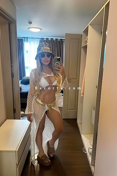 Amanda - Foggia Escorts #11