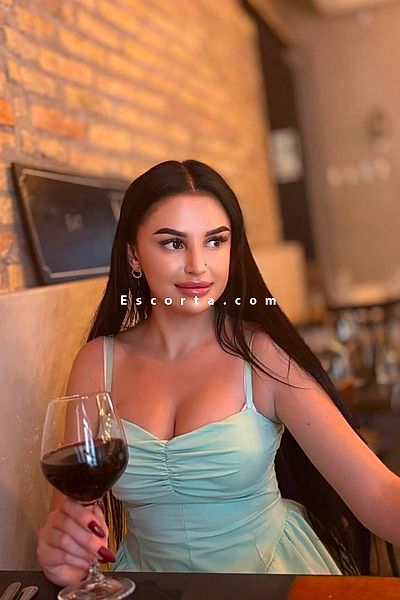 Vicky and Christy - Escort Bologna #3