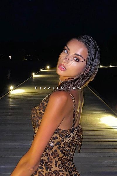 ARINA - Escort Milano #3