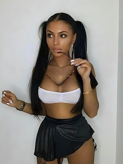Garda Glamour Escorts